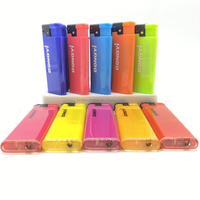 Briquet jetable en plastique de haute qualité pour fumeurs, allumage piézo, coupe-vent, pour le camping et les activités de plein air