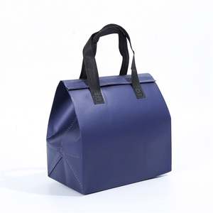 กระเป๋าเก็บความเย็นสำหรับโรงงาน พิมพ์โลโก้ได้ตามต้องการ สำหรับใส่อาหารและเครื่องดื่มแบบนำกลับบ้าน ทำจากผ้าไม่ถักทอ สำหรับใส่อาหารกลางวัน - Product Image 5