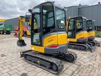 Mini-excavatrice XE27E d'occasion de l'usine XCMG, mini-excavatrice chinoise, petite excavatrice de 2,7 tonnes