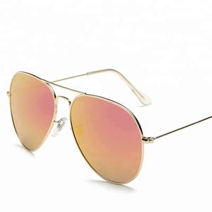 <b>Light</b> <b>Shade</b> Sunglasses High Quality Fashionable Women and Men Custom LOGO Polarized Sun Glasses Sunglasses - Product Image 2