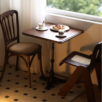 Fauteuil de salle à manger vintage de style français, bois de hêtre, rotin, osier, rétro, nostalgie, mobilier de restaurant, café, modèle SHANMU 401