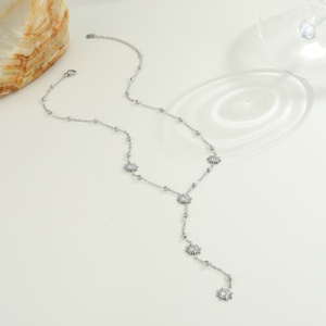 Collier Y Chic et Élégant NIMAI Fashion Charm Minimaliste en Métal Plaqué Or 18K PVD avec Perles en Acier Inoxydable et Pendentif <span class=keywords><strong>Soleil</strong></span> - Product Image 5