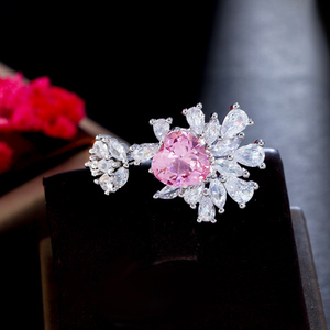Shiny Love Cincin Besar Wanita, Aksesori Perhiasan Pesta Pertunangan Pernikahan, Cincin Besar Dapat Disesuaikan Zirkonia Kubik Merah Muda Bentuk Hati - Product Image 6