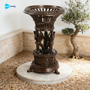 Vaso Decorativo Antico di Lusso in Bronzo con Statue delle Quattro Stagioni, Grande Statua Femminile Personalizzata per Giardini di Lusso - Product Image 3