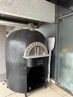 Four à feu de bois commercial four à pizza en argile four à briques à gaz à haute température pour la fabrication de pizzas
