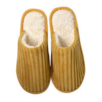 Pantoufles d'intérieur douces et confortables en peluche pour l'hiver, vente en gros d'usine, populaires