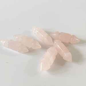 Colgante de Cuarzo con Piedras Preciosas Envueltas en Alambre, con Forma Hexagonal Puntiaguda de Amatista, Obsidiana y Jade Blanco, con Diseño de Árbol de la Vida - Product Image 5