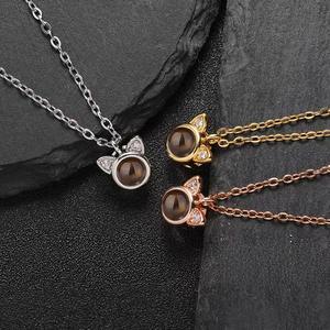 <span class=keywords><strong>Collar</strong></span> con Colgante de Foto Personalizado con Circonita Oculta, Proyección de 100 Idiomas Te Amo, Orejas de Gato - Product Image 3