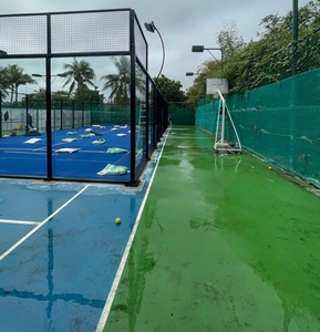 Cancha de Pádel Exclusiva para Miembros del Country Club, Instalación de Pádel con Acabado Premium, Exportación Global al por Mayor - Product Image 1