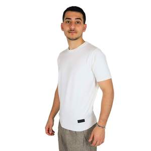 Camiseta Richmond X para Hombre UMP25014MA Crema de Manga Corta con Cuello Redondo, Corte Regular, Estilo Casual - Product Image 2