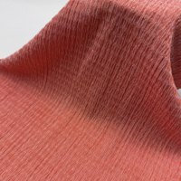 Tissu en maille crêpe de dernière conception, en tissu froissé uni teint en couleur vive, 99 % polyester, 1 % élasthanne, pour vêtements de mode rapide