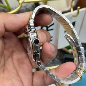 Reloj Mecánico Automático de Fase Lunar al por Mayor con Esfera Texturizada, Indicador de Reserva de Marcha y Brazalete Integrado para Negocios - Product Image 6