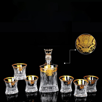 Ensemble de carafe à whisky Medusa de luxe nordique avec verres en cristal à bord doré pour cadeaux de mariage et de pendaison de crémaillère
