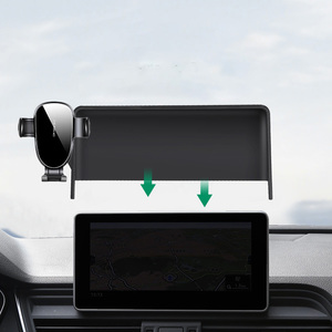 Vente chaude en gros pour <span class=keywords><strong>Audi</strong></span> A4 A5 <span class=keywords><strong>Q5</strong></span> 2016-2019 support de voiture de navigation support de téléphone de voiture magnétique par gravité - Product Image 1