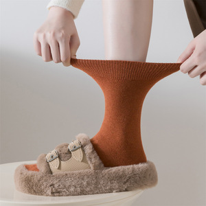 Women's <b>Wool</b> Mid Calf <b>Socks</b> Solid Color Anti Bacterial Warm Casual Slouch <b>Socks</b> - Product Image 2