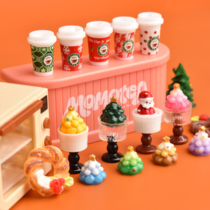 Charmes <span class=keywords><strong>en</strong></span> résine de la série de Noël, vente chaude, miniatures de nourriture, ensemble de jeu pour accessoires de bricolage, <span class=keywords><strong>bonhomme</strong></span> de neige, homme <span class=keywords><strong>en</strong></span> <span class=keywords><strong>pain</strong></span> <span class=keywords><strong>d</strong></span>'épices, <span class=keywords><strong>d</strong></span>écorations de Noël - Product Image 2