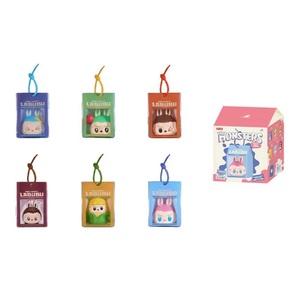 Officiel et authentique Bubble Mart P.O.P.M.A.R.T. Monstres pour la série de magasins étranges, pendentif en résine PVC à pincer, échelle 1/6, boîte - Product Image 2