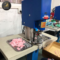 Machine à fabriquer les boutons semi-automatique, appareil pour couvrir les boucles