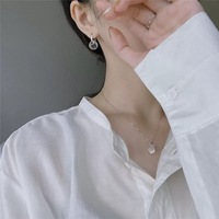 Boucles d'oreilles pendantes élégantes pour femmes avec boule de cristal 10mm 12mm 14mm, boules en verre transparent haute transparence, bijoux de mode