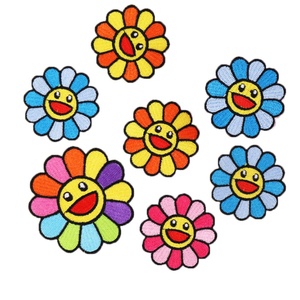 Parches Termoadhesivos de Moda para Gorras, Bordados Vintage, Pequeños Parches Bordados de Flores para Planchar en Ropa y Sombreros - Product Image 3