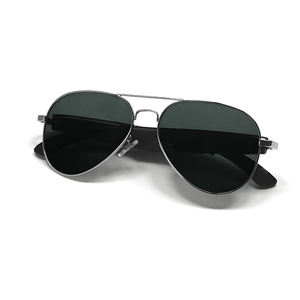 แว่นตาอัจฉริยะสำหรับเล่นกีฬากลางแจ้งแฟชั่นกรอบแม่เหล็ก Ai หูฟังช่วยโทรแว่นตาสำหรับชุดหูฟังอัจฉริยะสวมใส่ได้ - Product Image 1