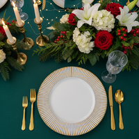 Assiettes de présentation en gros de 13 pouces en plastique, motif personnalisé pigmenté, durables et réutilisables, le choix parfait pour les mariages