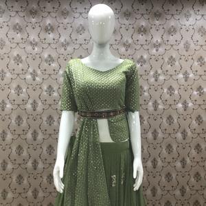 Dernière Collection Exclusive de styliste de Faux Georgette broderie travail Lehenga Choli avec dupata fabricant de Surat inde - Product Image 4