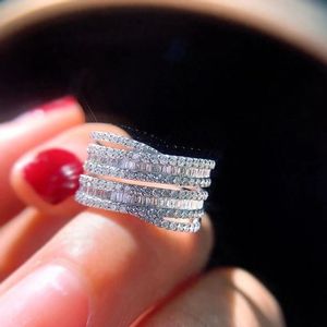 Anillo de Compromiso Personalizable Xinfly de Oro Blanco de 18K con Diamantes Naturales Baguette y Redondos de 0.85ct - Product Image 3