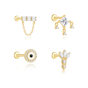 Pendientes de Plata de Ley S925 Chapados en Oro de 18K con Rosca Interna y Parte Trasera Plana, Diseño de Borla Geométrica Cuadrada - Product Image 1