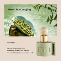 Diffuseur de voiture portable 50 ml, huile essentielle, parfum de voiture, désodorisant et ornement décoratif, un parfum subtil et durable, parfait