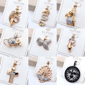 Collezione di Ciondoli Animali XUPING, Charms Placcati in Oro 18K con Zirconi a Forma di Delfino, Drago ed Elefante, Vendita all'Ingrosso - Product Image 1