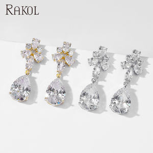 أقراط نسائية من أحجار الراين من Rakol, أقراط نسائية من أحجار الراين موديل EP5070 ، أقراط متدلية من أحجار الراين لحفلات الزفاف وحفلات التخرج - Product Image 4