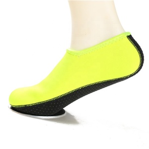 Calzini da Spiaggia e Piscina in Neoprene Antiscivolo ad Asciugatura Rapida 3mm 5mm, Calzini da Immersione a Piedi Nudi per Bambini e Adulti, Sicuri - Product Image 4