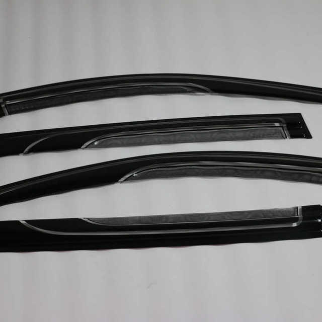 OEM/ODM New Design Auto Accessories Black PC Injection Sun Rain Visor for Toyota Avanza 2011~on