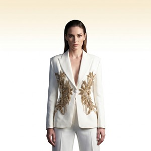 Completo da Donna <span class=keywords><strong>Bianco</strong></span> Due Pezzi con Pantaloni, Elegante per Ufficio, Ricamo Foglia d'Oro, Risvolto a Punta, Lusso Business Personalizzato Jinyuan - Product Image 1