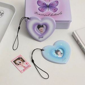 Fabricantes y Proveedores de Portafotos de PVC Personalizados de Bajo MOQ para Mini Photocards de K-pop - Product Image 1