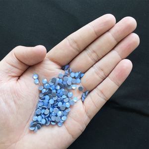 ชุดเดรสสำหรับเต้นงานประดิษฐ์ทำด้วยตัวเองแก้วโอปอลสีฟ้า6มม. คริสตัลพลอยเทียมหลังแบนมีกาวสูงถุงใส่รองเท้าแบบร้อน - Product Image 3