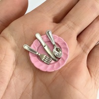 Miniatures de maison de poupée : couteau, fourchette, cuillère, assiette, accessoires et décorations de scène de cuisine miniature BJD