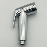 Ensemble combiné de salle de bain de style moderne ABS santé robinet bidet pulvérisateur pommeau de douche à main et bidet de toilette pulvérisateur pour appartement