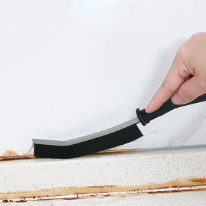 Escova de Limpeza Portátil Preta com Cabo Longo para Limpeza de Frestas e Trilhos de Janelas e Portas - Product Image 4