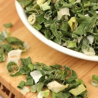 D016 Highkey Flocons d'oignon vert déshydratés en vrac sous vide, légumes séchés naturels (oignon, poireau) pour nouilles instantanées