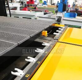 Thiết Kế Mới 2646 4 Trục <span class=keywords><strong>CNC</strong></span> <span class=keywords><strong>Router</strong></span> Với Công Cụ Tự Động Changer Và Có Thể Tháo Rời Giường Trong Singapore SGP - Product Image 4