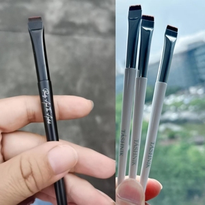 Pinceau Eyeliner à Tête Plate Marque Blanche Pinceau Sourcils Ultra Fin Logo Personnalisé Brosses à Maquillage Portable pour Contour des <span class=keywords><strong>Yeux</strong></span> et Sourcils - Product Image 2