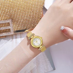 <span class=keywords><strong>Orologio</strong></span> da <span class=keywords><strong>Donna</strong></span> con <span class=keywords><strong>Cinturino</strong></span> in Maglia d'<span class=keywords><strong>Acciaio</strong></span> Inossidabile, Quadrante Rotondo Dorato di Lusso, <span class=keywords><strong>Orologio</strong></span> da Polso al Quarzo per Studentesse - Product Image 4