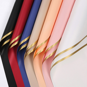 Bó Hoa Hồng Giấy Bọc Chống Thấm Nước Màu Vàng Giấy Gói Hoa Màu Đen Trơn Giấy Gói Hoa Bằng Nhựa - Product Image 2