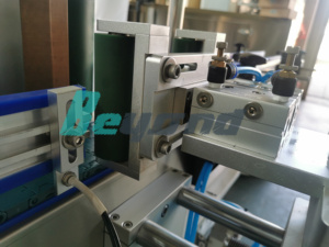 Máquina Etiquetadora Automática de Posicionamiento de 3000 BPH para Botellas Redondas de 200-1000 ml - Product Image 5