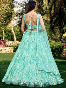 Lehenga ตาข่ายสีฟ้าเทอร์ควอยซ์ที่งดงามด้วยด้ายที่ซับซ้อนปักทำงานสไตล์อินเดียดั้งเดิมวัสดุเนื้อนุ่มสวมใส่ในงานปาร์ตี้ - Product Image 3