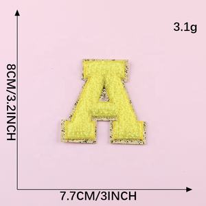 Venta al por mayor 26 letras inglesas Chenille bordado parche - Product Image 3