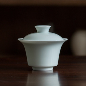 Tazón de Té Kung Fu de Porcelana Yingqing Gaiwan, Color Azul Sombra, Forma de Herradura, con Tapa, Resistente al Calor, Marca Hutian Kiln - Product Image 3