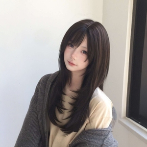 Perruque longue et droite de style japonais avec frange latérale, densité 130, fibre Kanekalon, ligne de cheveux naturelle, couvre-tête complet - Product Image 1